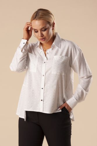 bluzka o koszulowym kroju z kieszeniami na biuście i ozdobnym wycięciem na dole