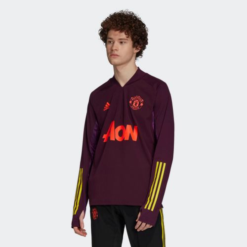 Manchester united ultimate training top